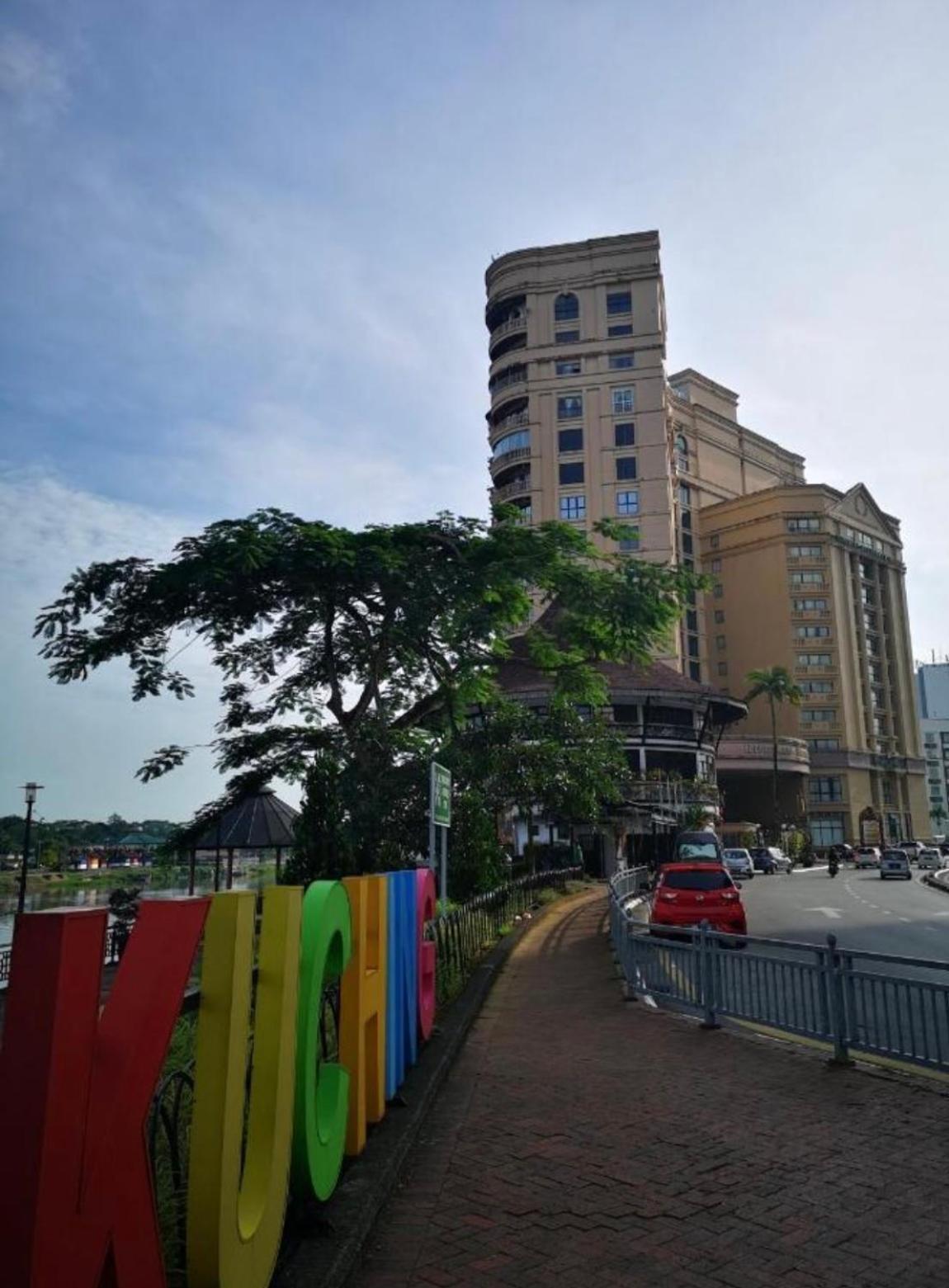 Riverview Home @Waterfront Kch Kuching Exterior photo